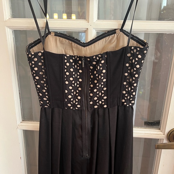 EUC SZ 2 BCBG Tess Eyelet Corset Ho-Lo Dress - Picture 5 of 6